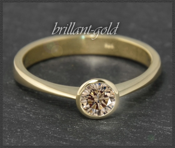 Lupenreiner Ring aus 585 Gold, 0,45ct Brillant